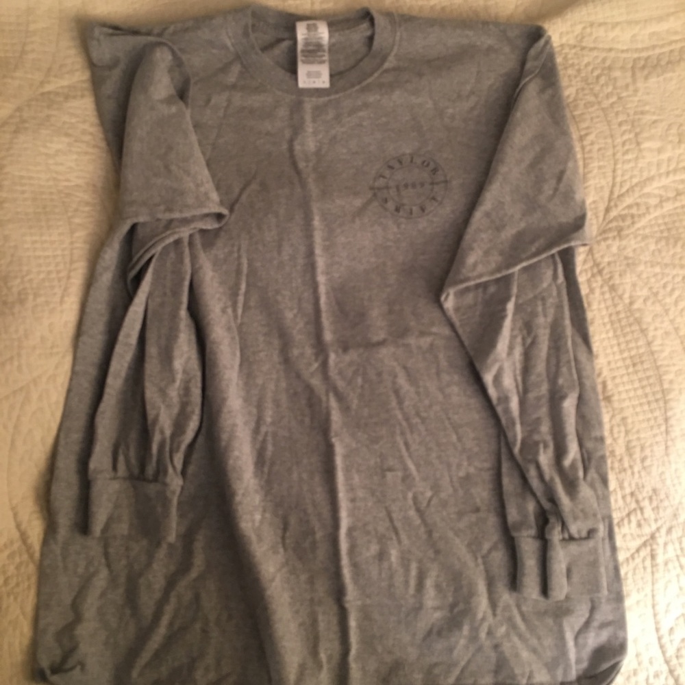 Taylor swift concert Tour shirt!